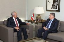 الرئيس السنيورة مجتمعا الى الرئيس سليمان 