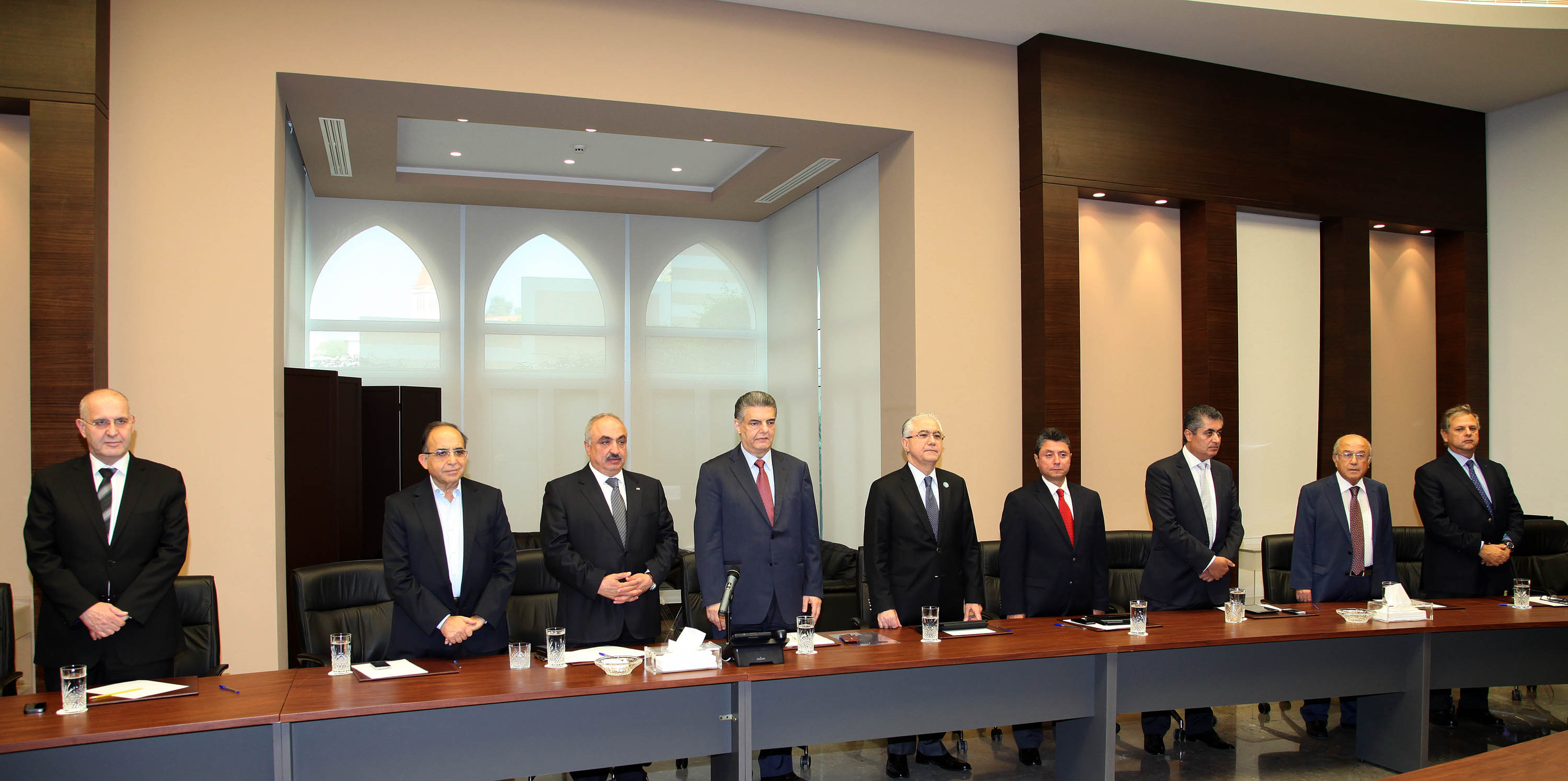 الكتلة تقف دقيقة صمت حدادا على ضحايا العبارة الاندونيسية 