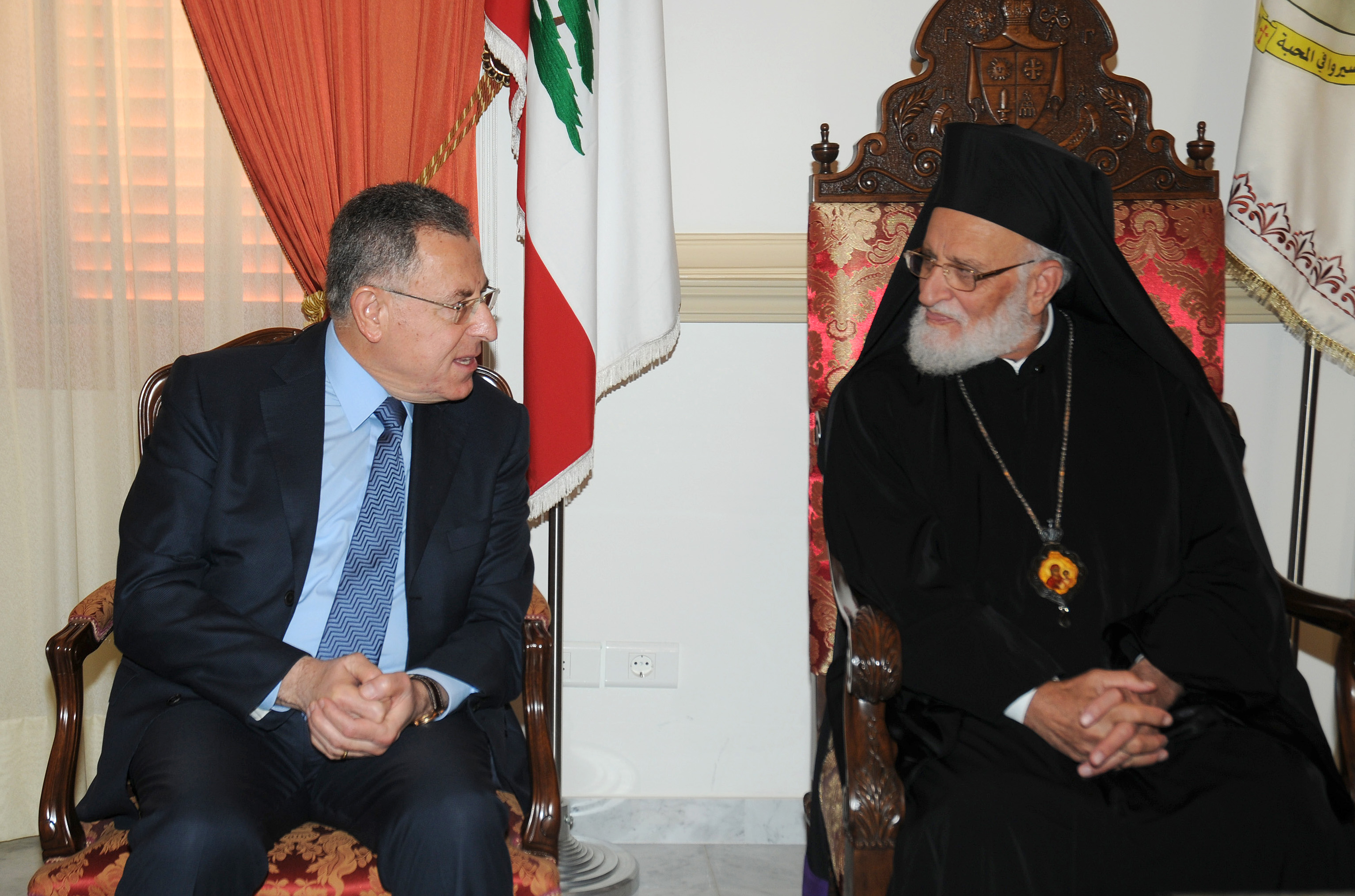 الرئيس السنيورة لدى زيارته البطريرك لحام