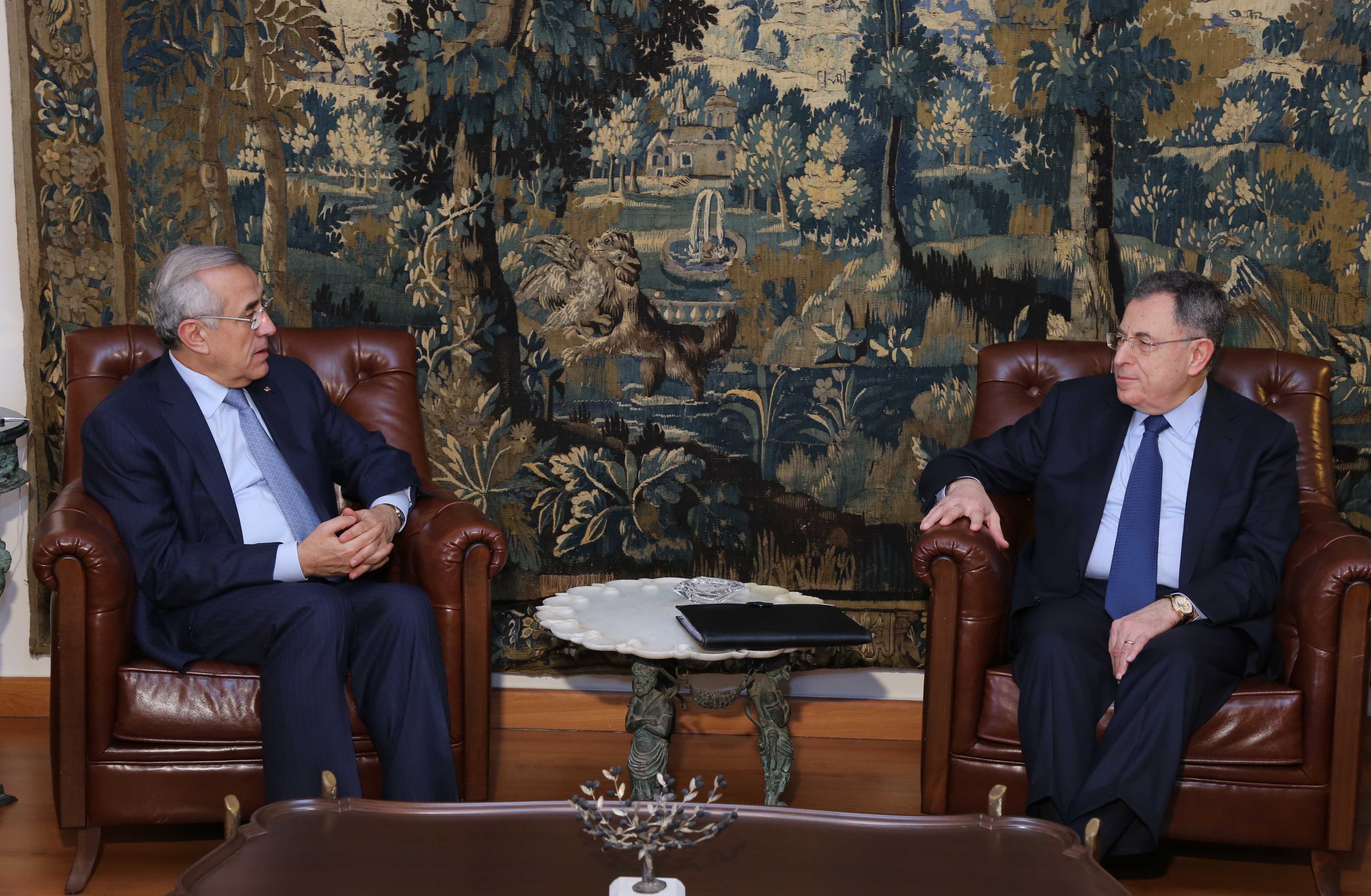 الرئيس سليمان مستقبلا الرئيس السنيورة 